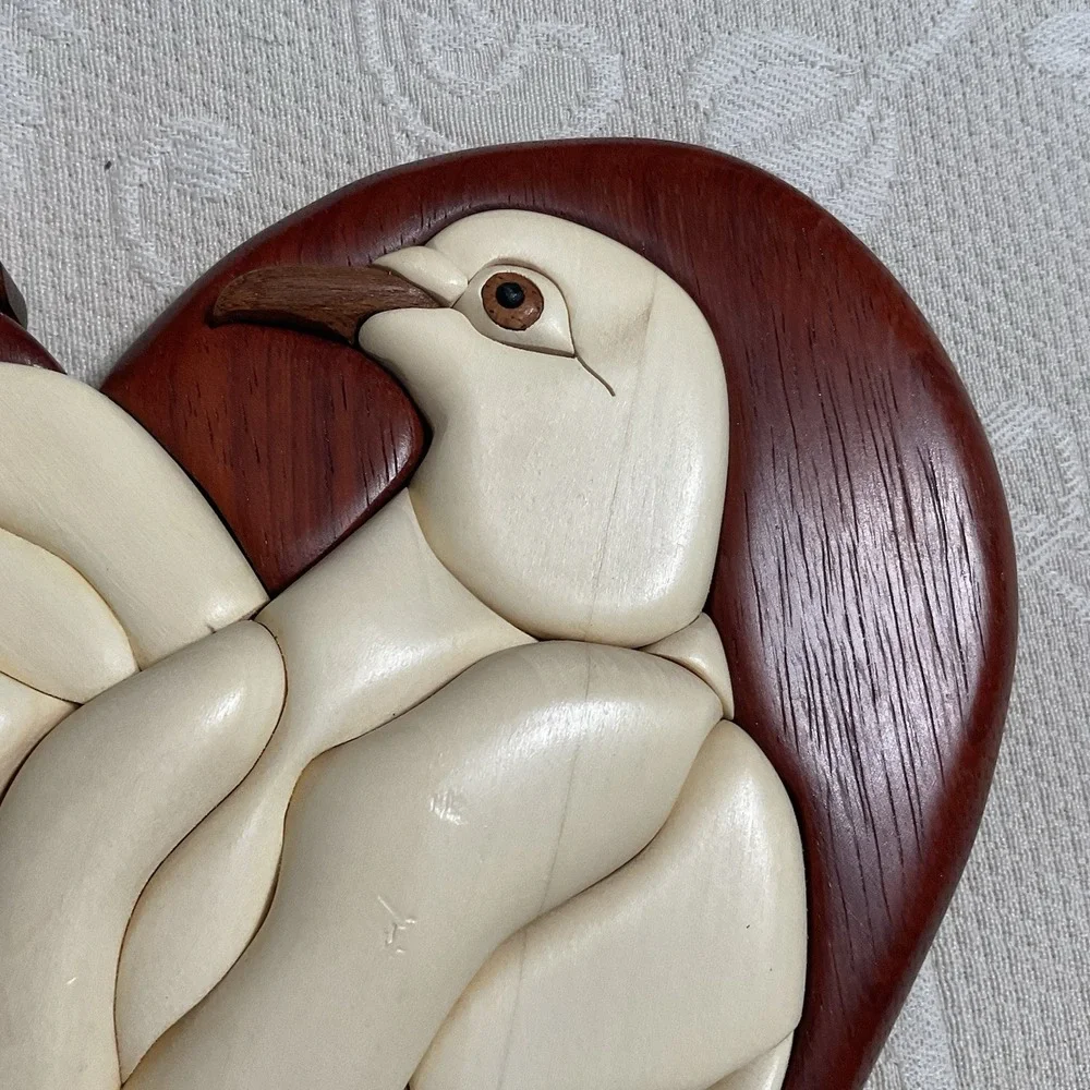 Love Doves Wooden Wall‎ Art Decor Intarsia Hanging Plaque Bird Heart Shape Lodge